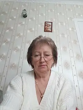 Snapshot of AlikaSwan5821 chatting on 02-07-26, 01:37 AlikaSwan5821 online show from 02-07-26, 01:37