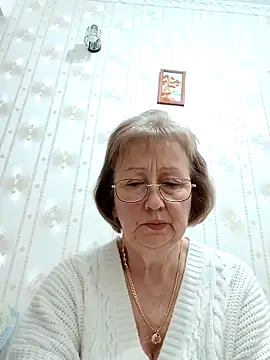 Snapshot of AlikaSwan5821 chatting on 02-10-26, 08:24 AlikaSwan5821 online show from 02-10-26, 08:24