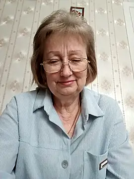 Snapshot of AlikaSwan5821 chatting on 03-03-26, 01:50 AlikaSwan5821 online show from 03-03-26, 01:50