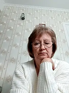 Snapshot of AlikaSwan5821 chatting on 03-08-26, 02:43 AlikaSwan5821 online show from 03-08-26, 02:43