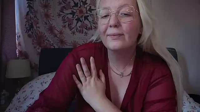 Daisyxoxo  online show from 05-25-26, 09:59