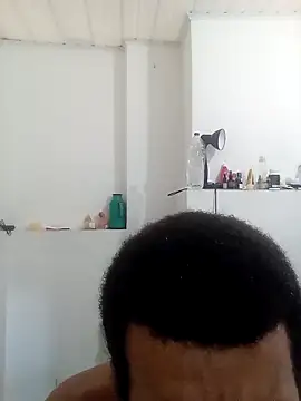 moreno25centimetro online show from 09-18-25, 05:48