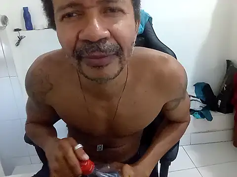 moreno25centimetro online show from 10-25-25, 06:13