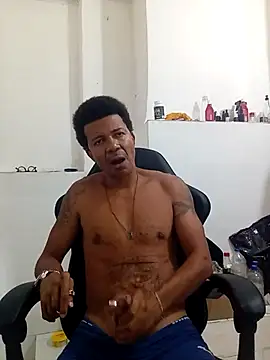 moreno25centimetro online show from 01-17-26, 04:00