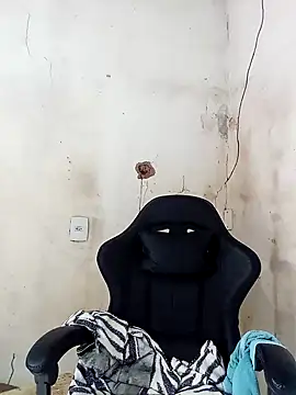 moreno25centimetro online show from 02-28-26, 01:56