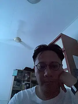 Snapshot of invention2025 chatting on 01-17-26, 03:33 invention2025 online show from 01-17-26, 03:33