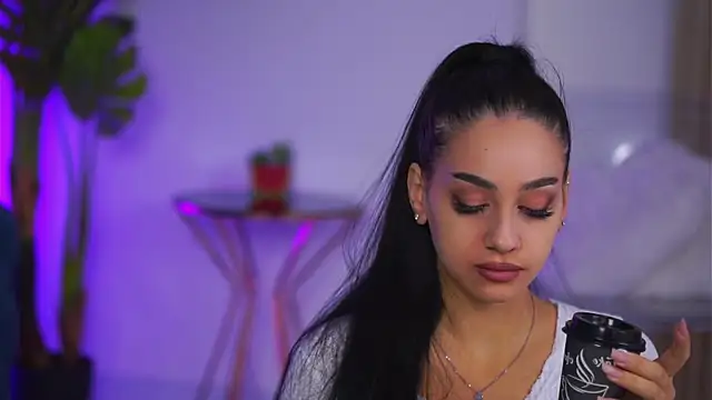 NinaSolenne online show from 12-03-25, 07:56