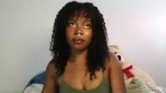 Snapshot of SparklingSoleil chatting on 09-27-25, 12:04 SparklingSoleil online show from 09-27-25, 12:04