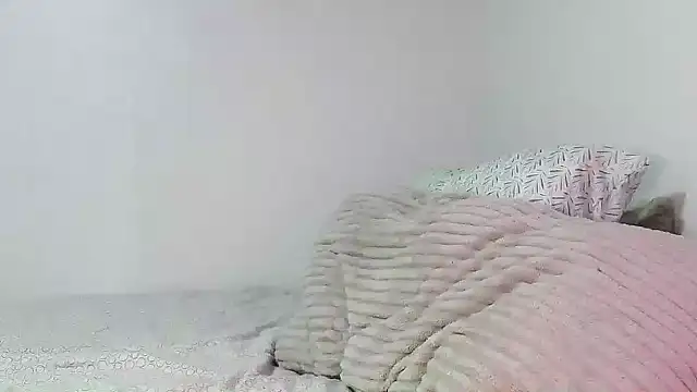 Snapshot of SparklingSoleil chatting on 11-16-25, 10:59 SparklingSoleil online show from 11-16-25, 10:59