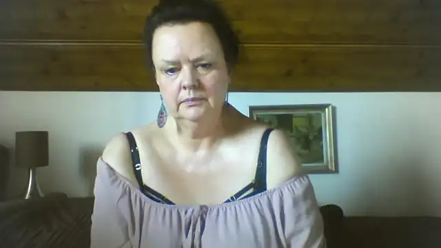 Snapshot of TiffanyMature chatting on 09-16-25, 08:26 TiffanyMature online show from 09-16-25, 08:26