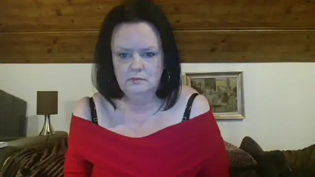 Snapshot of TiffanyMature chatting on 10-03-25, 09:23 TiffanyMature online show from 10-03-25, 09:23