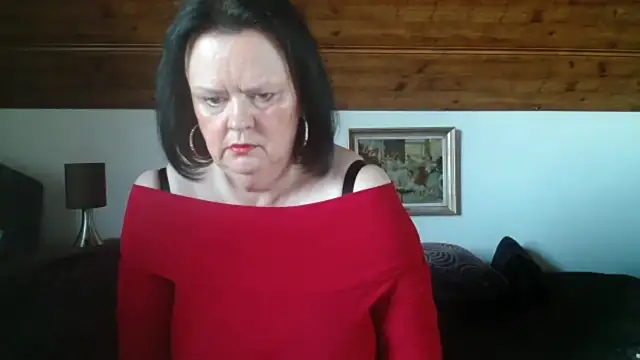 Snapshot of TiffanyMature chatting on 10-19-25, 03:12 TiffanyMature online show from 10-19-25, 03:12