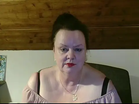 TiffanyMature online show from 02-16-26, 09:33