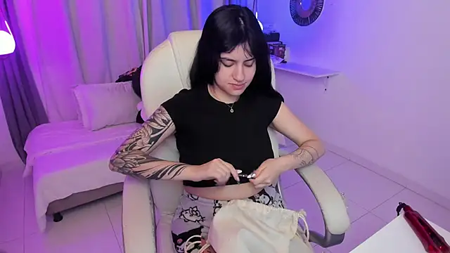 kurito  online show from 11-17-25, 03:12