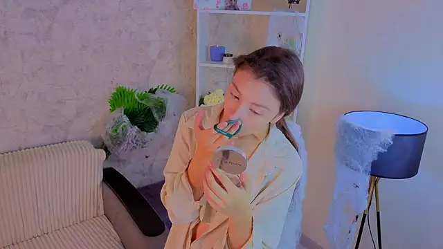 GiseleLamos online show from 10-29-25, 03:20