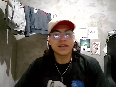 dirty model online show from 04-22-26, 11:34