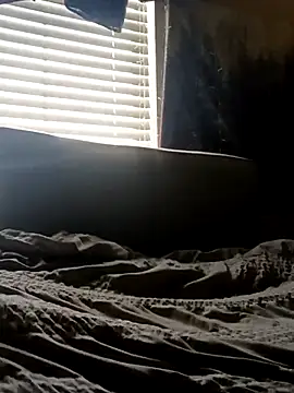 Snapshot of PremiumKitty chatting on 02-15-26, 10:06 PremiumKitty online show from 02-15-26, 10:06