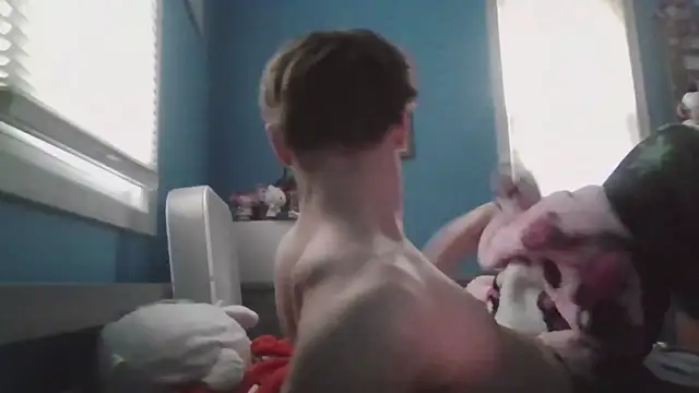 Liam axel35 online show from 11-08-25, 06:40