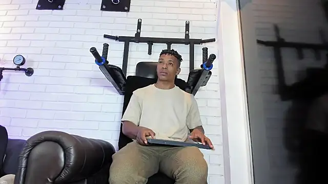 ItaloMoore online show from 02-13-26, 03:30