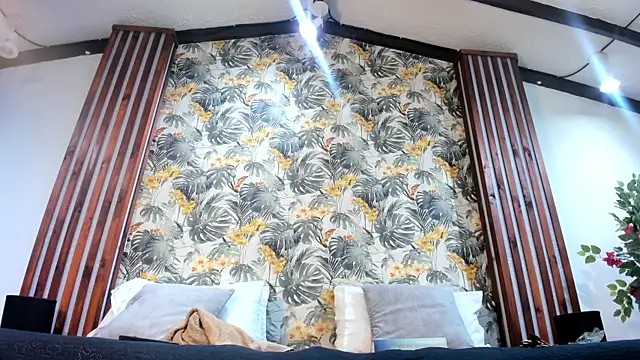 ItaloMoore online show from 04-02-26, 12:36