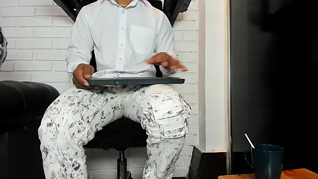 ItaloMoore online show from 07-19-26, 11:25