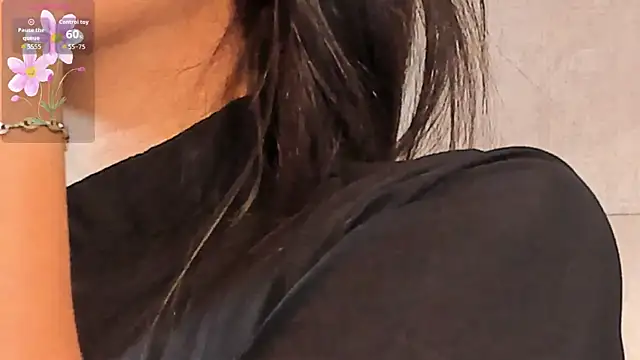 VioletHilton online show from 11-20-25, 07:46