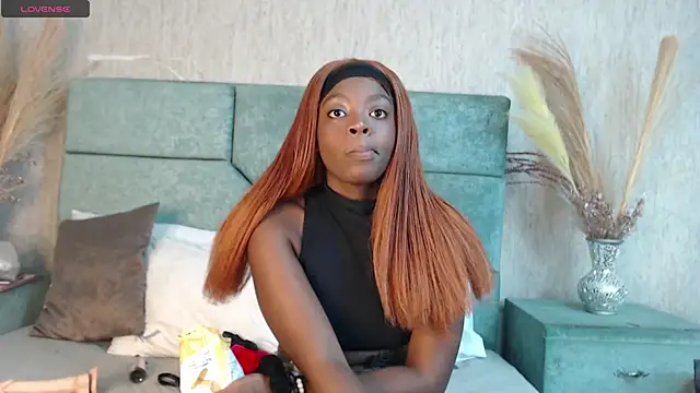 OliviaGarciaa online show from 10-11-25, 09:02