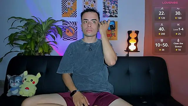 Snapshot of obzidyan chatting on 12-16-25, 11:21 obzidyan online show from 12-16-25, 11:21