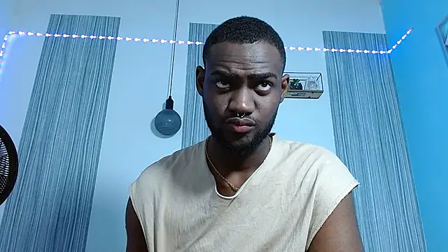 eebony stallion online show from 10-24-25, 03:14