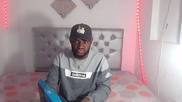 eebony stallion online show from 12-21-25, 03:02