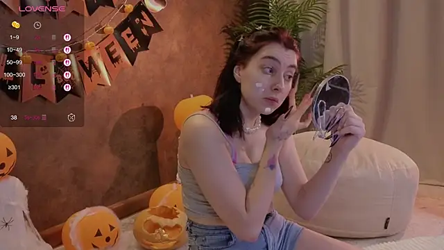 Snapshot of arcane_doll chatting on 10-27-25, 05:22 arcane doll online show from 10-27-25, 05:22