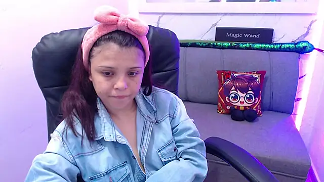 minnie cake online show from 10-06-25, 10:07