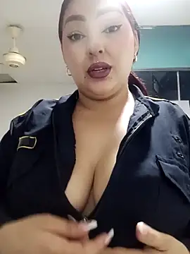 Snapshot of Victoriia-69 chatting on 09-11-25, 01:28 Victoriia-69 online show from 09-11-25, 01:28