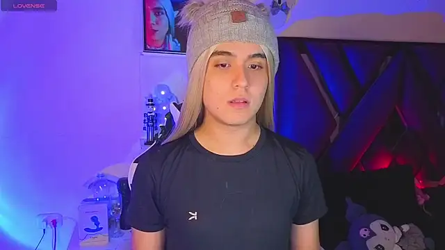 derek greyy  online show from 11-10-25, 10:53