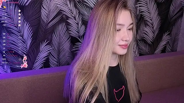 Yuki Star online show from 10-24-25, 05:20