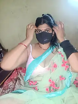 Snapshot of reena502 chatting on 06-19-26, 03:55 reena502 online show from 06-19-26, 03:55