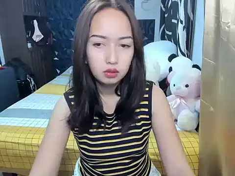 Snapshot of Soft_Angel8 chatting on 09-20-25, 10:38 Soft Angel8 online show from 09-20-25, 10:38