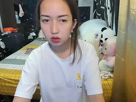 Snapshot of Soft_Angel8 chatting on 09-22-25, 03:52 Soft Angel8 online show from 09-22-25, 03:52