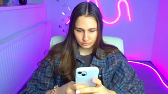 Stefanie Sweet online show from 04-15-26, 05:36