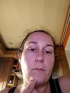 Amandda  online show from 10-04-25, 04:49