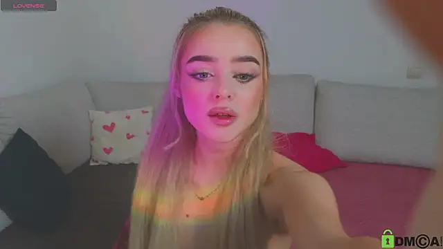 Snapshot of Relax_Time_ chatting on 09-10-25, 03:23 Relax Time online show from 09-10-25, 03:23