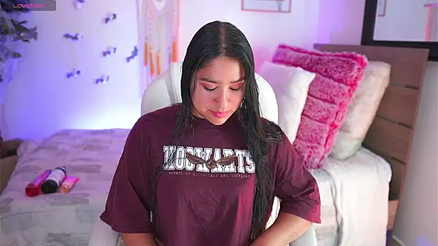 melissa laurent  online show from 10-21-25, 12:50