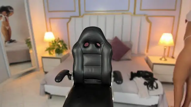 Snapshot of Ketty_89 chatting on 10-10-25, 07:13 Ketty 89 online show from 10-10-25, 07:13