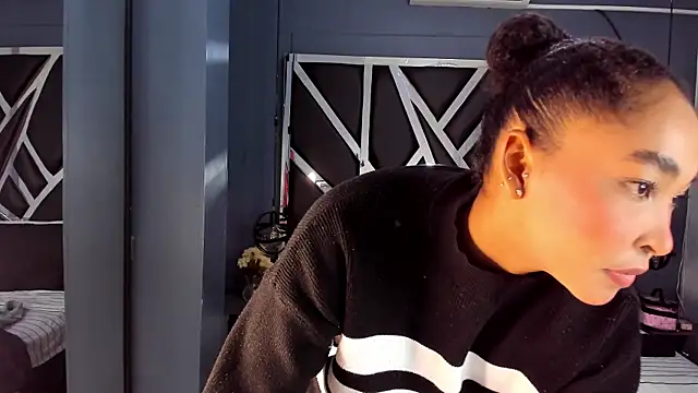 Snapshot of Ketty_89 chatting on 10-19-25, 11:44 Ketty 89 online show from 10-19-25, 11:44