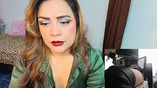 Paulina-Becerraa online show from 05-13-26, 04:21