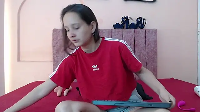 Snapshot of aiiram_hard_sex chatting on 07-01-26, 01:07 aiiram hard sex online show from 07-01-26, 01:07