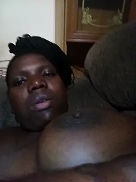 Snapshot of Nobuhlesiphume09 chatting on 10-31-25, 10:33 Nobuhlesiphume09 online show from 10-31-25, 10:33