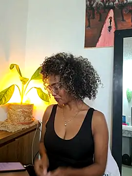 BiiancaEstradaa online show from 07-11-26, 10:44