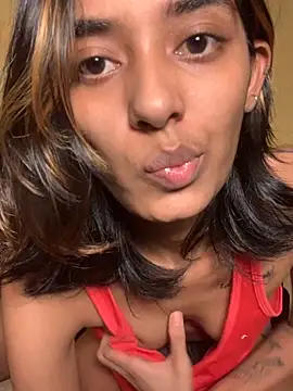 Snapshot of Serah201 chatting on 10-11-25, 11:36 Serah201 online show from 10-11-25, 11:36