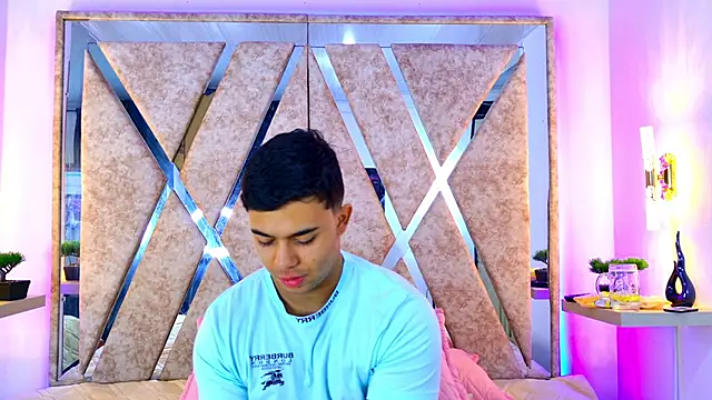 jayd muscle online show from 12-20-25, 04:52